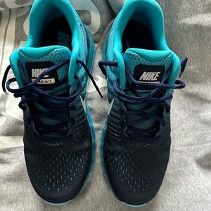 Nike air max size 9.5